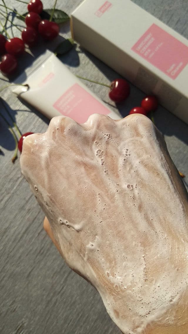 SWEETEEN Tartcherry Ceramide HYA Cleansing Foam review photo by alexandraskrupnikova