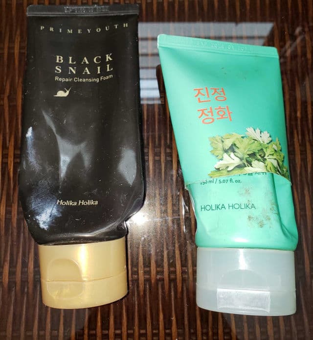 HOLIKA HOLIKA Pure Essence Mugwort Foam Cleanser review photo by jennysilkyskin