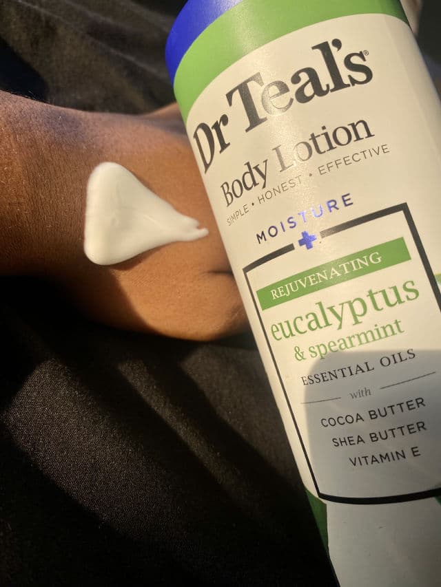 Dr Teal's Body Lotion Rejuvenating Eucalyptus & Spearmint	 review photo by skinwithdada