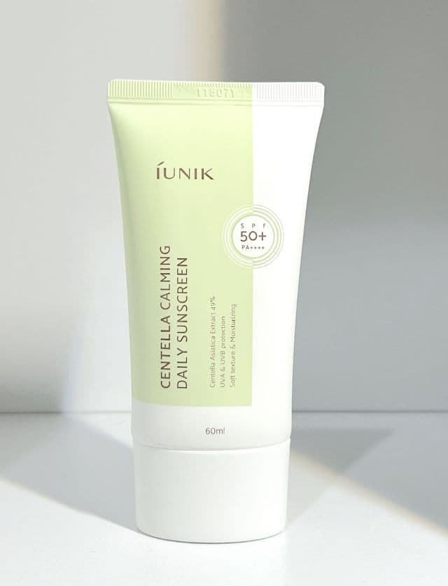 Iunik Centella Calming Daily Sunscreen SPF 50 PA++++ review photo by hdiiww
