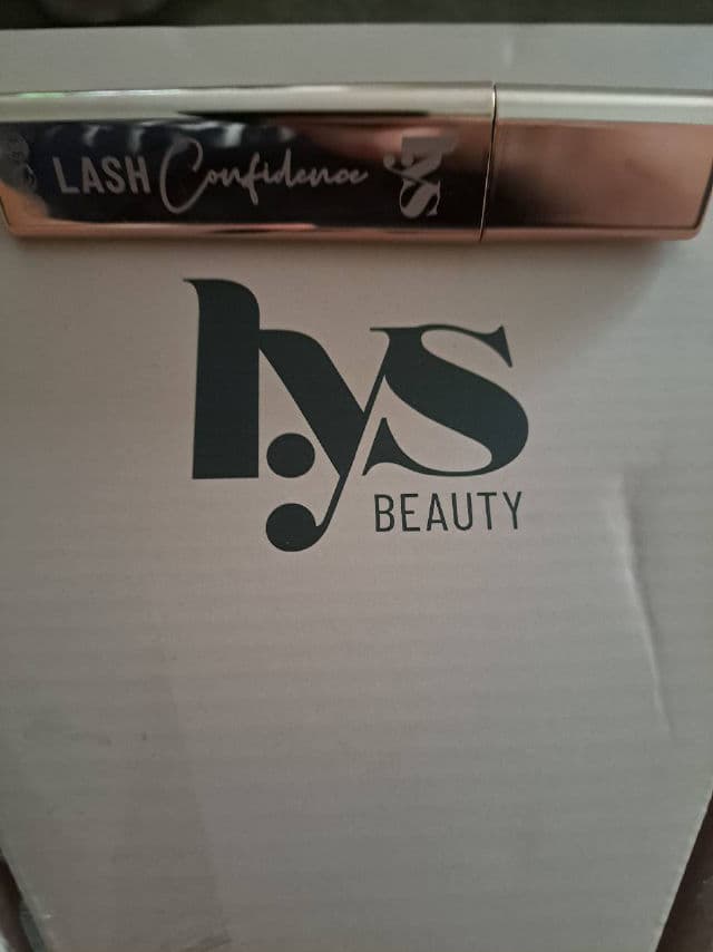 LYS Beauty Lash Confidence Mascara review photo by carpe0noctem