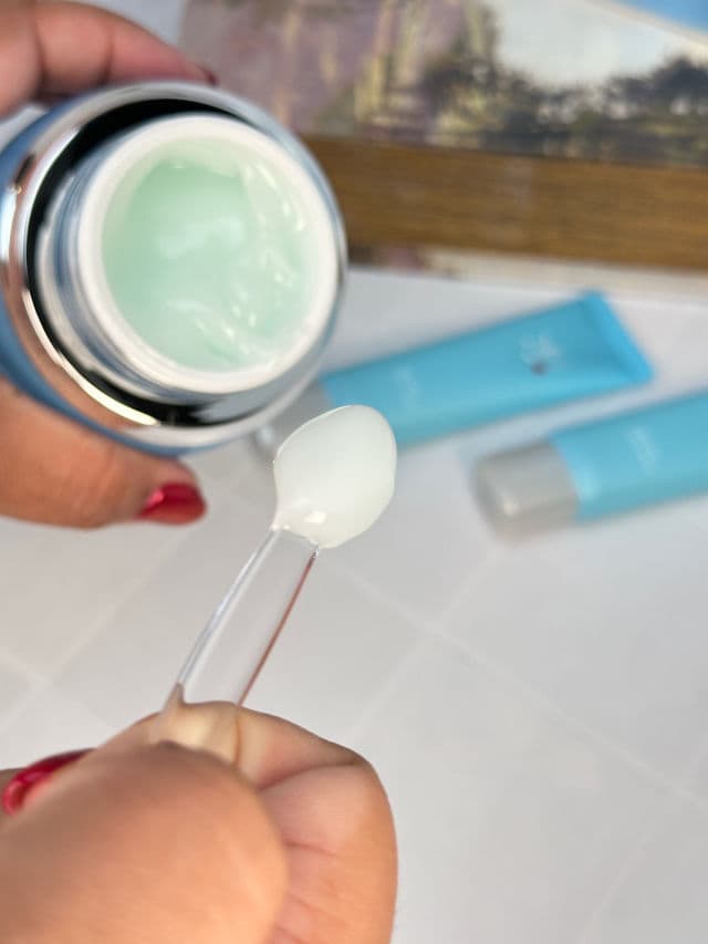 Sooryehan Water Spring Cream review photo by UniquelySam