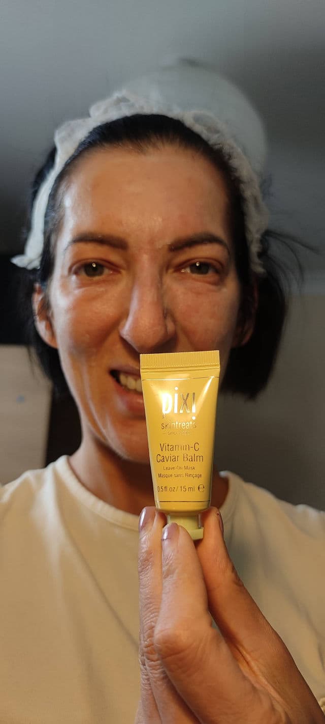 Pixi Vitamin-C Caviar Balm review photo by RitaTamas
