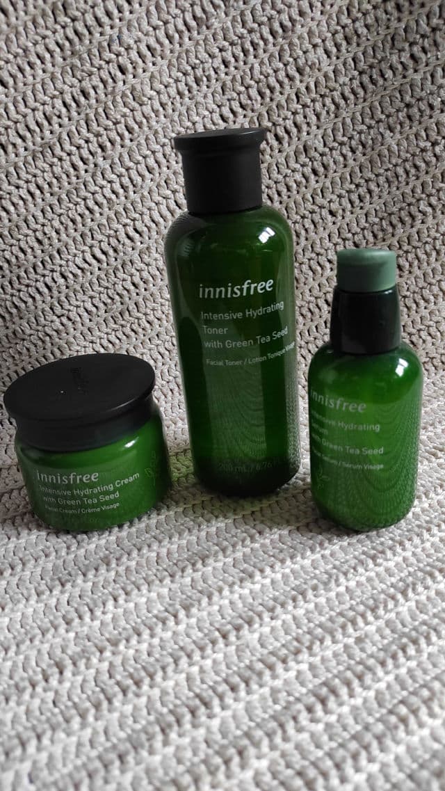 INNISFREE Green Tea Seed Serum review photo by everglowlasting