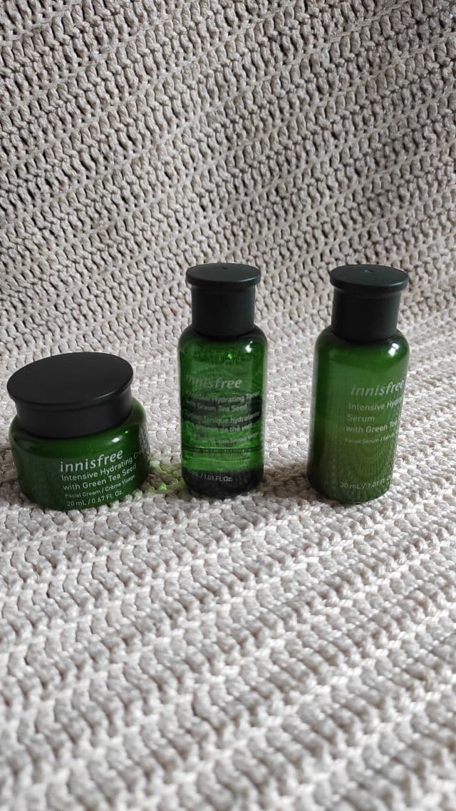 INNISFREE Green Tea Seed Serum review photo by everglowlasting