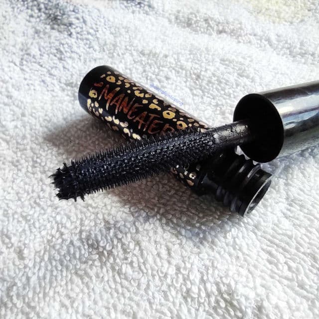 Tarte Maneater Voluptuous Mascara review photo by everglowlasting