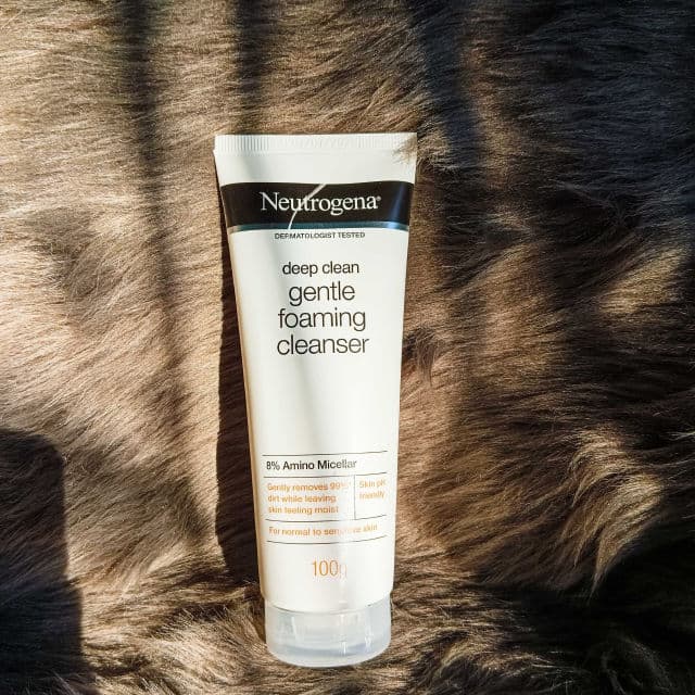 Neutrogena Deep Clean Gentle Foaming Cleanser review photo by ReviewNiFred