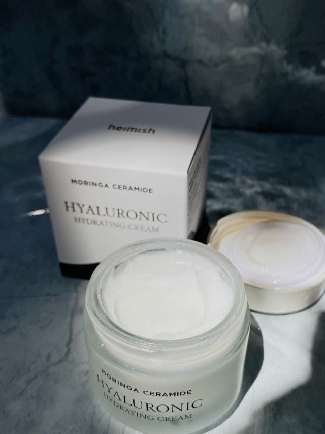 Moringa Ceramide Hyaluronic Hydrating Cream product review
