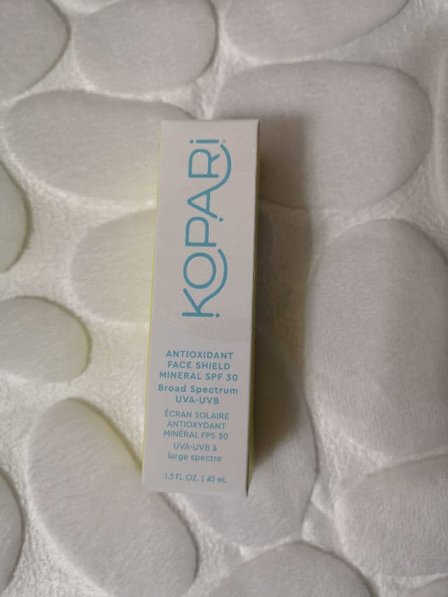 Kopari Antioxidant Face Shield Daily 100% Mineral SPF 30 review photo by Dawne28