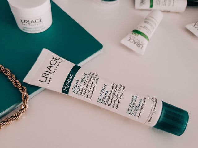 Uriage Hyséac New Skin Serum review photo by MihaylovaBeauty