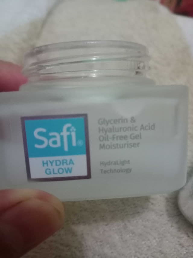 Safi Hydra Glow Glycerin & Hyaluronic Acid Oil-Free Gel Moisturiser	 review photo by syuhadazzks