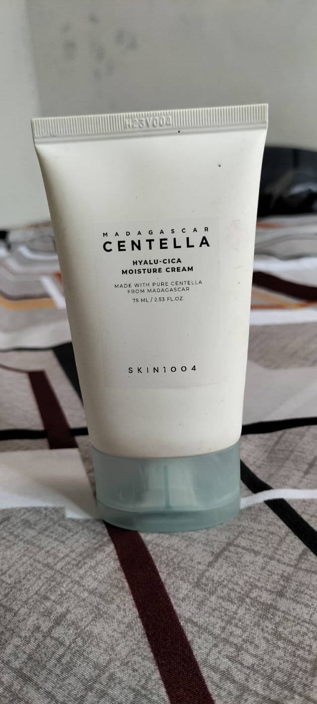 SKIN1004 Madagascar Centella Hyalu-Cica Moisture Cream review photo by Wasty