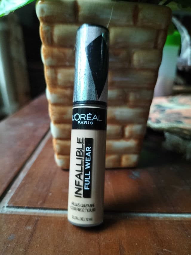 L'Oreal Paris Infallible 24h More Than Concealer review photo by Wasty