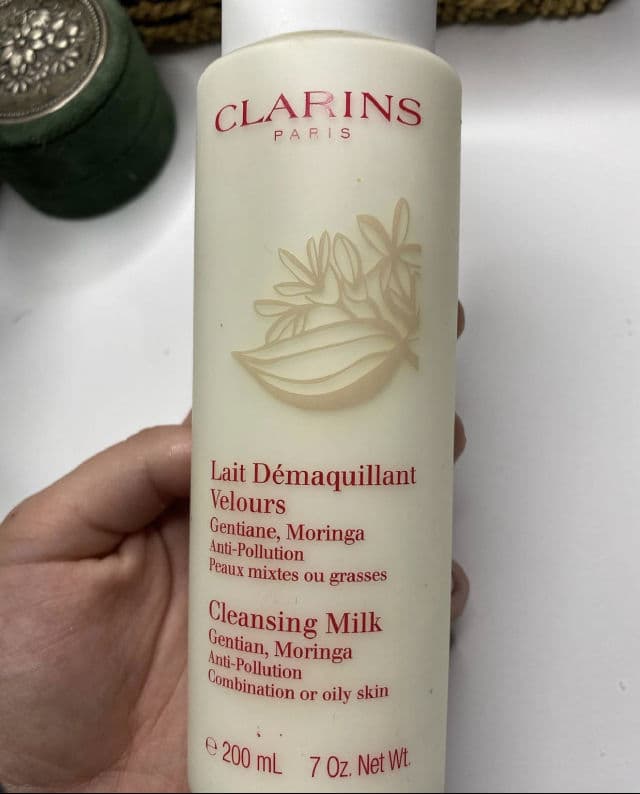 Clarins Cleansing Milk with Gentian, for Combination/Oily Skin review photo by Mia15