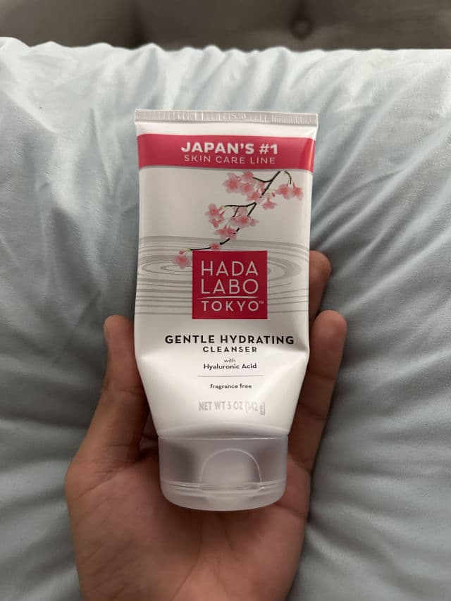 Hada Labo Tokyo Hydrating Facial Cleanser review photo by IgNach01