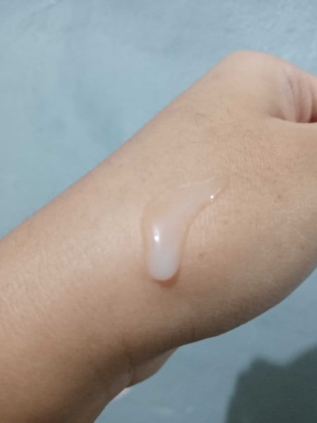 Everwhite Niacinamide Brightening Serum review photo by shobihana