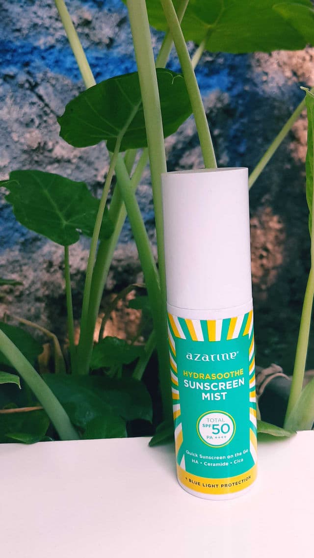 Azarine Hydrasoothe Sunscreen Mist SPF 50 PA++++ review photo by NataBortumorang