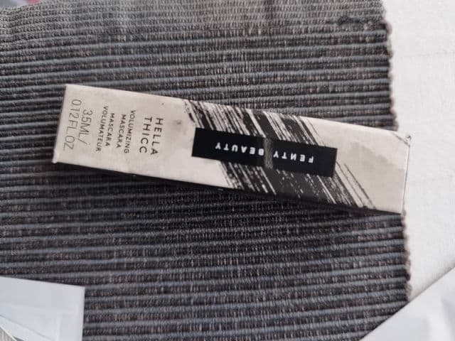 Fenty Beauty Hella Thicc Volumizing Mascara review photo by tamyunni