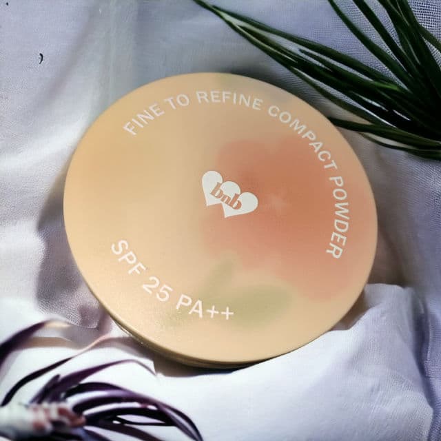 Barenbliss Fine to Refine Compact Powder review photo by BGTN
