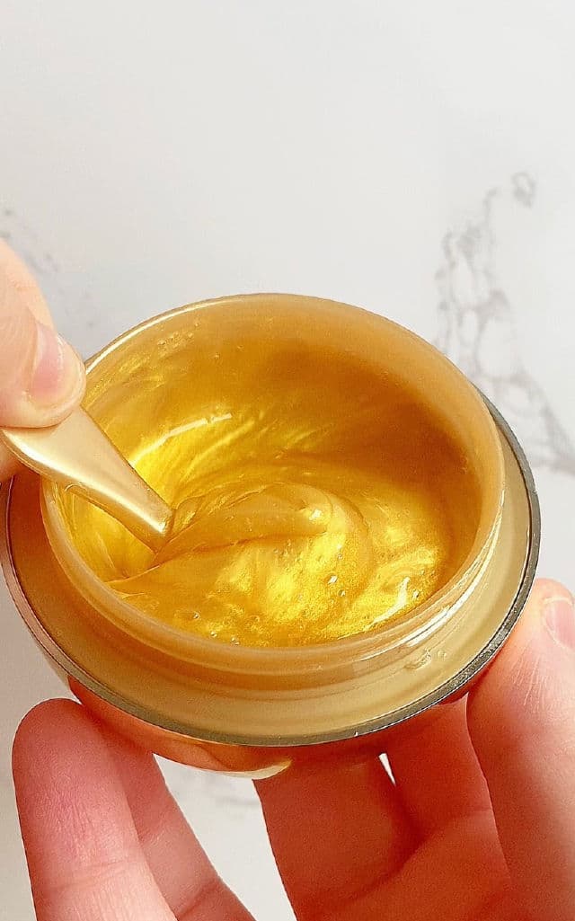 TONYMOLY Golden Pig Collagen Bounce Mask review photo by Negin