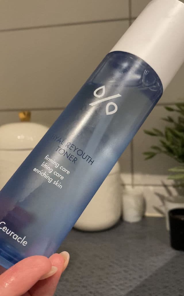 Dr. Ceuracle Hyal Reyouth Toner review photo by Negin