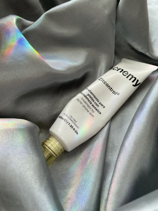 Acnemy Zitcontrol review photo by legallyobsessed
