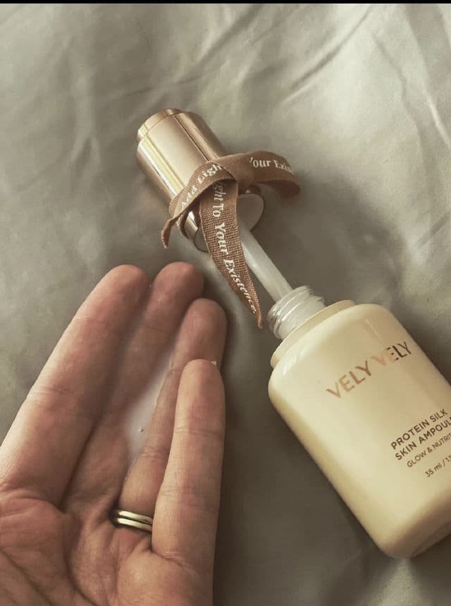Vely Vely Protein Silk Skin Ampoule review photo by marie21