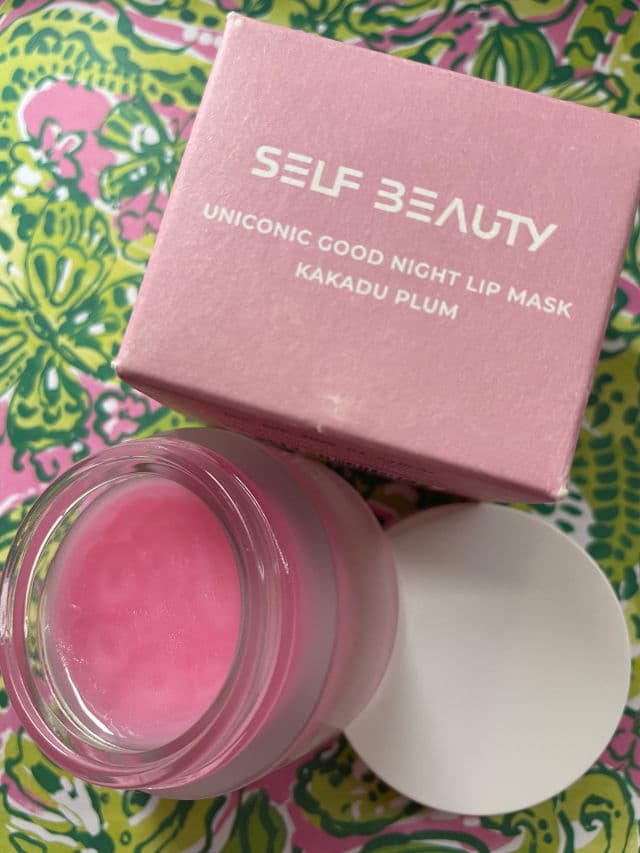 SELF BEAUTY Uniconic Good Night Vitamin C Vegan Lip Mask - Kakadu Plum review photo by beautykhaye