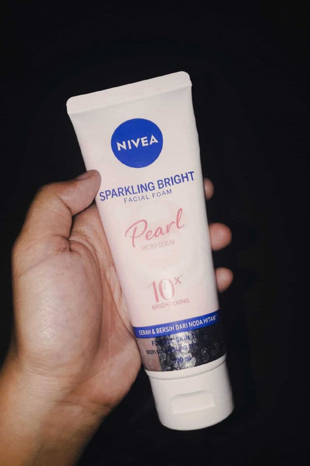 Nivea Sparkling Bright Facial Foam review photo by amysafitri