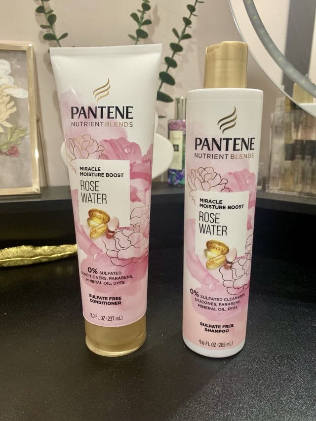 Pantene Pro V Miracle Moisture Boost Shampoo with Rose Water review photo by TasTheStuff