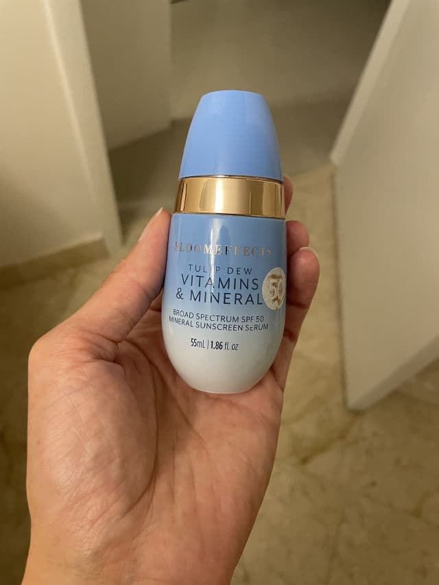 Bloomeffects Tulip Dew Sunscreen Serum SPF50 review photo by skinyoulivein11