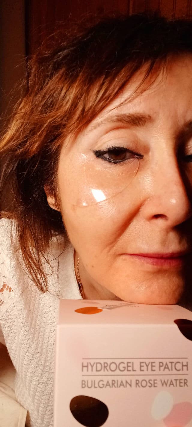 Bulgarian Rose Water Hydrogel Eye Patch product review