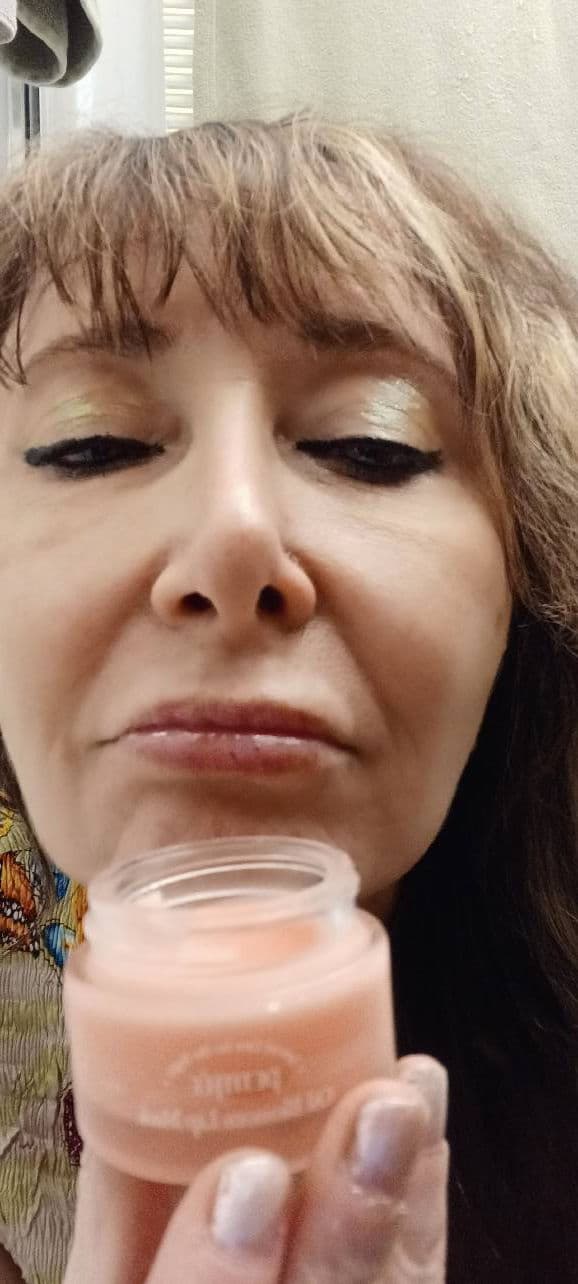 Petitfee Oil Blossom Lip Mask - Camelia Seed Oil review photo by daliajulius