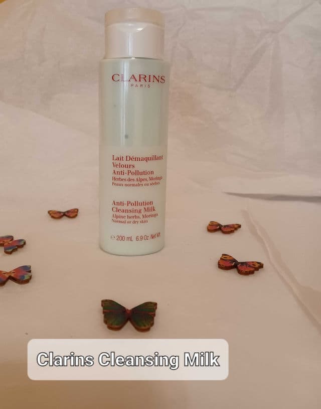 Clarins Hydrating Gentle Foaming Cleanser with Alpine Herbs & Aloe Vera review photo by daliajulius