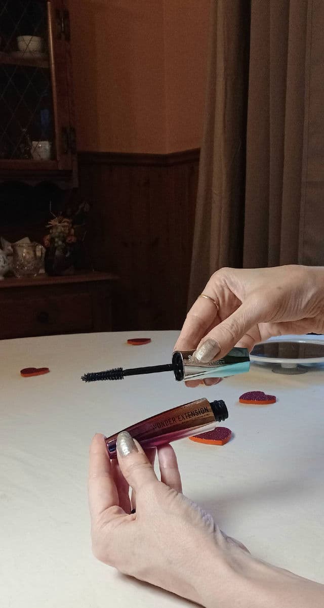 Rimmel Wonder'Extension Mascara - 001 Very Black review photo by daliajulius