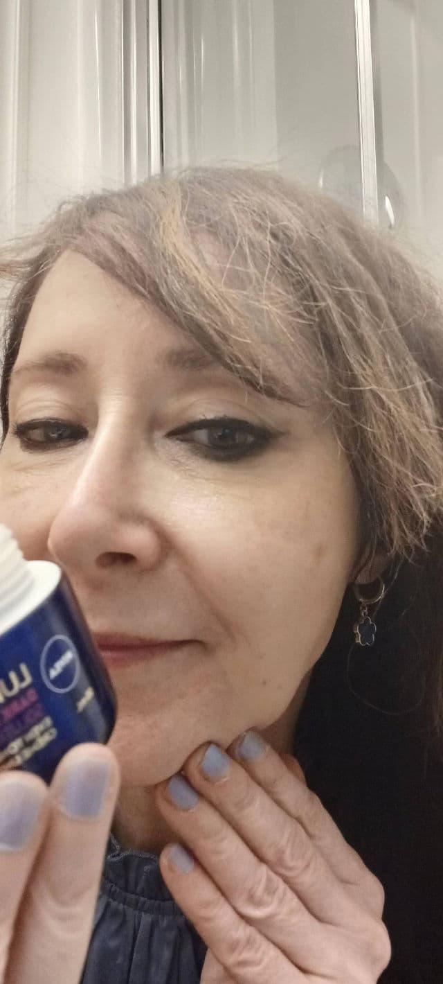 Nivea Cellular Luminous 630 Anti Dark-Spot Even Tone Night Cream review photo by daliajulius