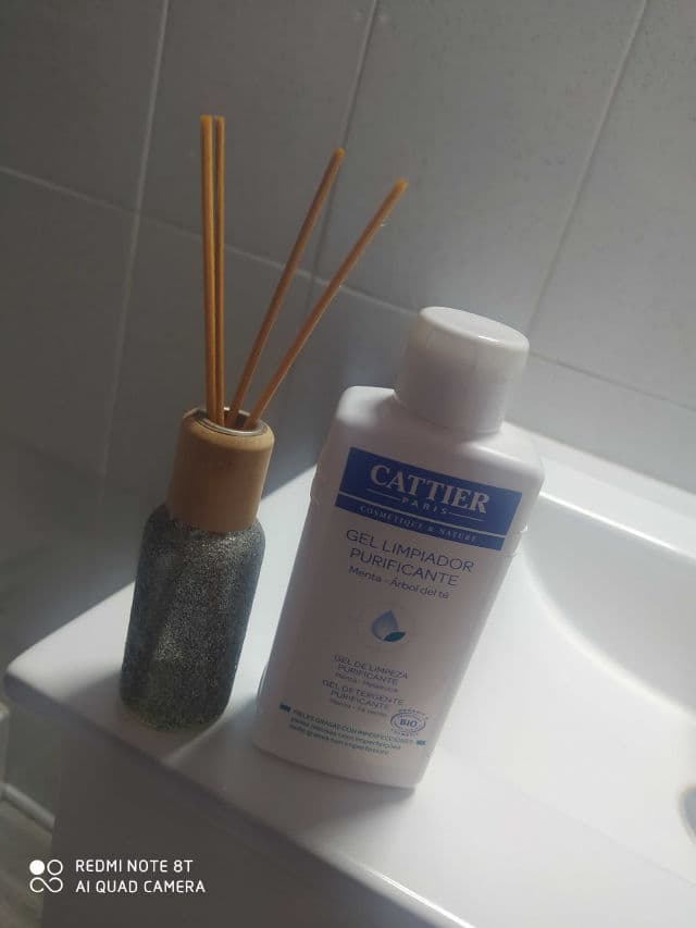 Cattier Gel Nettoyant Purifiant review photo by veroniki