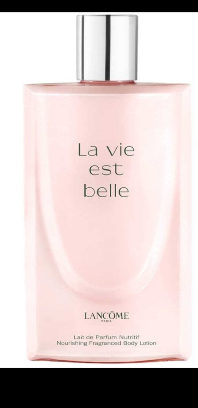 Lancome La vie est belle Scented Body Lotion review photo by Nikdix