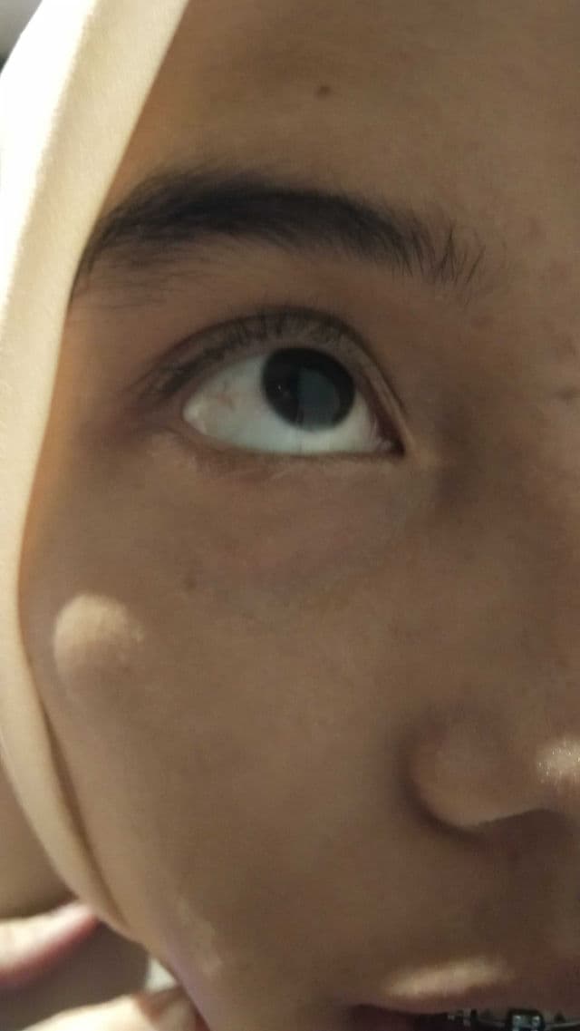 Lanbena Vitamin C Eye Serum review photo by Pipaafifa