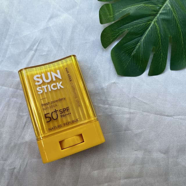 NATURE REPUBLIC California Aloe Fresh Powdery Sun Stick SPF 50+ PA++++ review photo by lowis