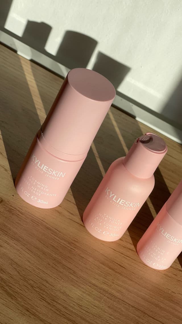 KYLIE SKIN Vanilla Milk Toner review photo by tuttelecosedimichele