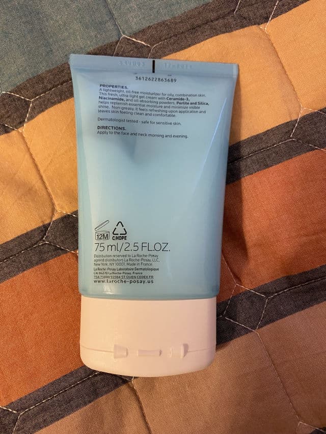 La Roche-Posay Toleriane Double Repair Matte Face Moisturizer for Oily Skin review photo by ameji