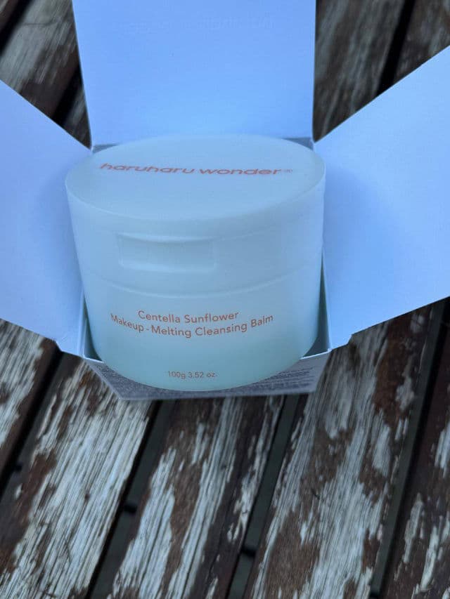 HaruHaru WONDER Centella Sunflower Makeup-Melting Cleansing Balm review photo by liyal