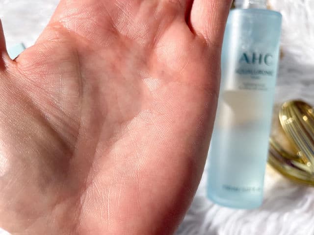 AHC Aqualuronic Toner review photo by aritamakeup