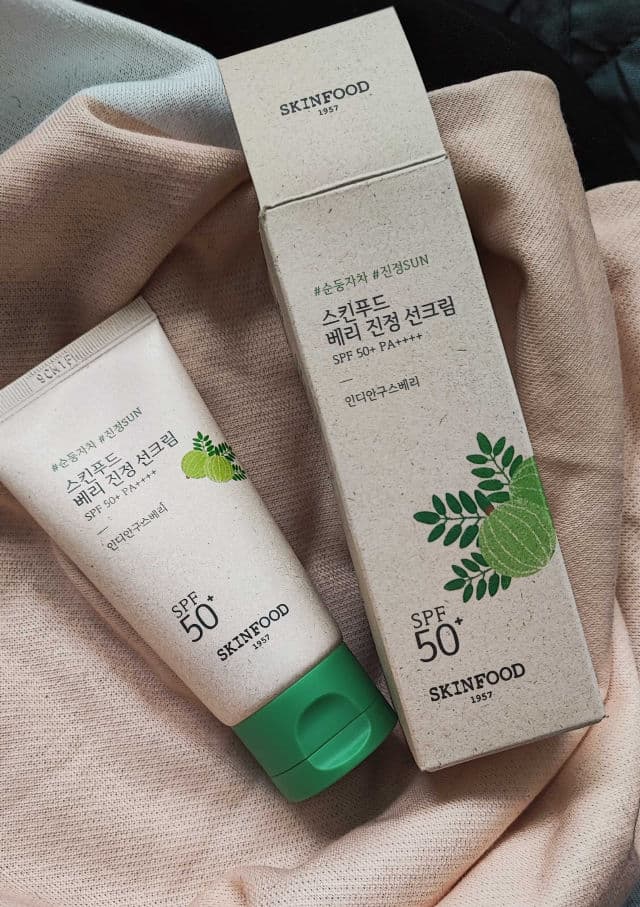 SKINFOOD Berry Soothing Sun Cream SPF50+ PA++++ review photo by Vero9nica