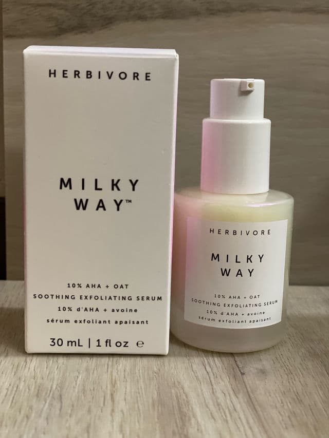 Herbivore Botanicals Milky Way 10% AHA + Oat Soothing Exfoliating Serum review photo by NL54