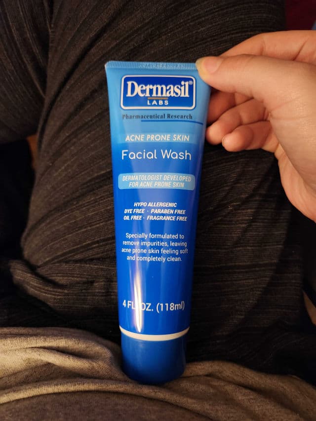 Dermasil Labs Acne Prone Skin Facial Wash review photo by owopwincess