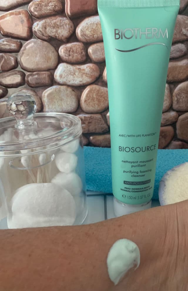 Biotherm Biosource Purifying Foaming Cleanser review photo by manonv