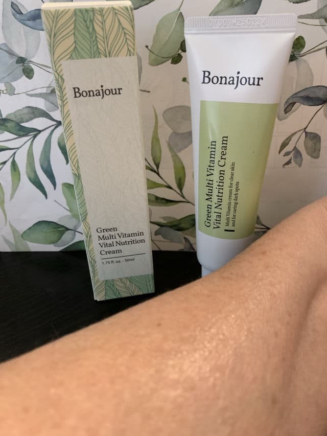 Bonajour Natural Green Multi Vitamin Moisturizing Cream review photo by manonv