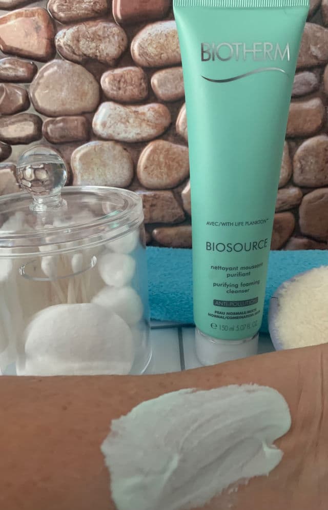 Biotherm Biosource Purifying Foaming Cleanser review photo by manonv